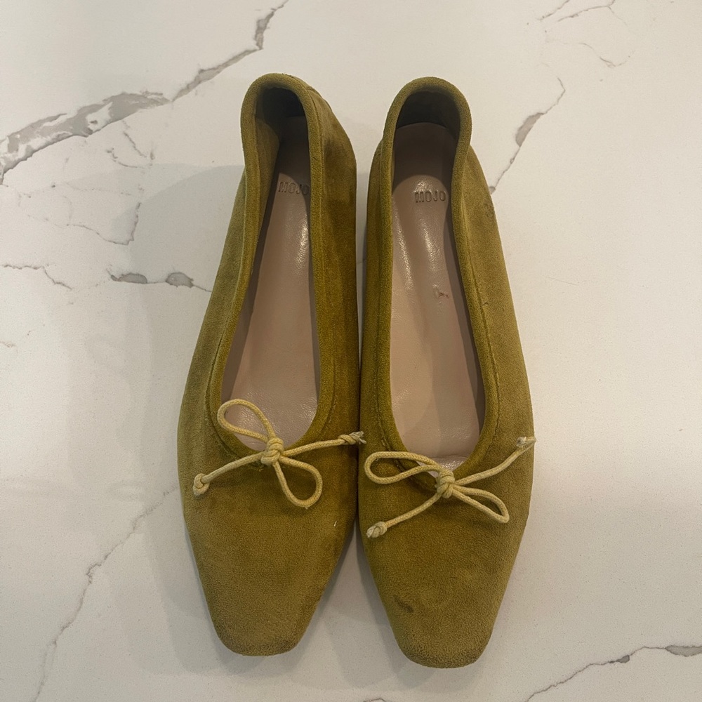 Pêche Hailey Suede Block Mid Heel Flats